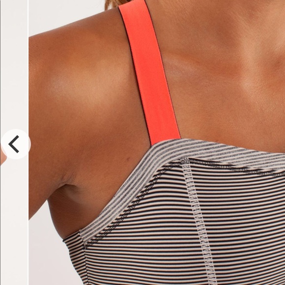 Lululemon run: catch me tank - Picture 3 of 8